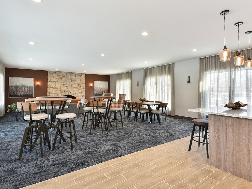 Pines of Burnsville Image 24