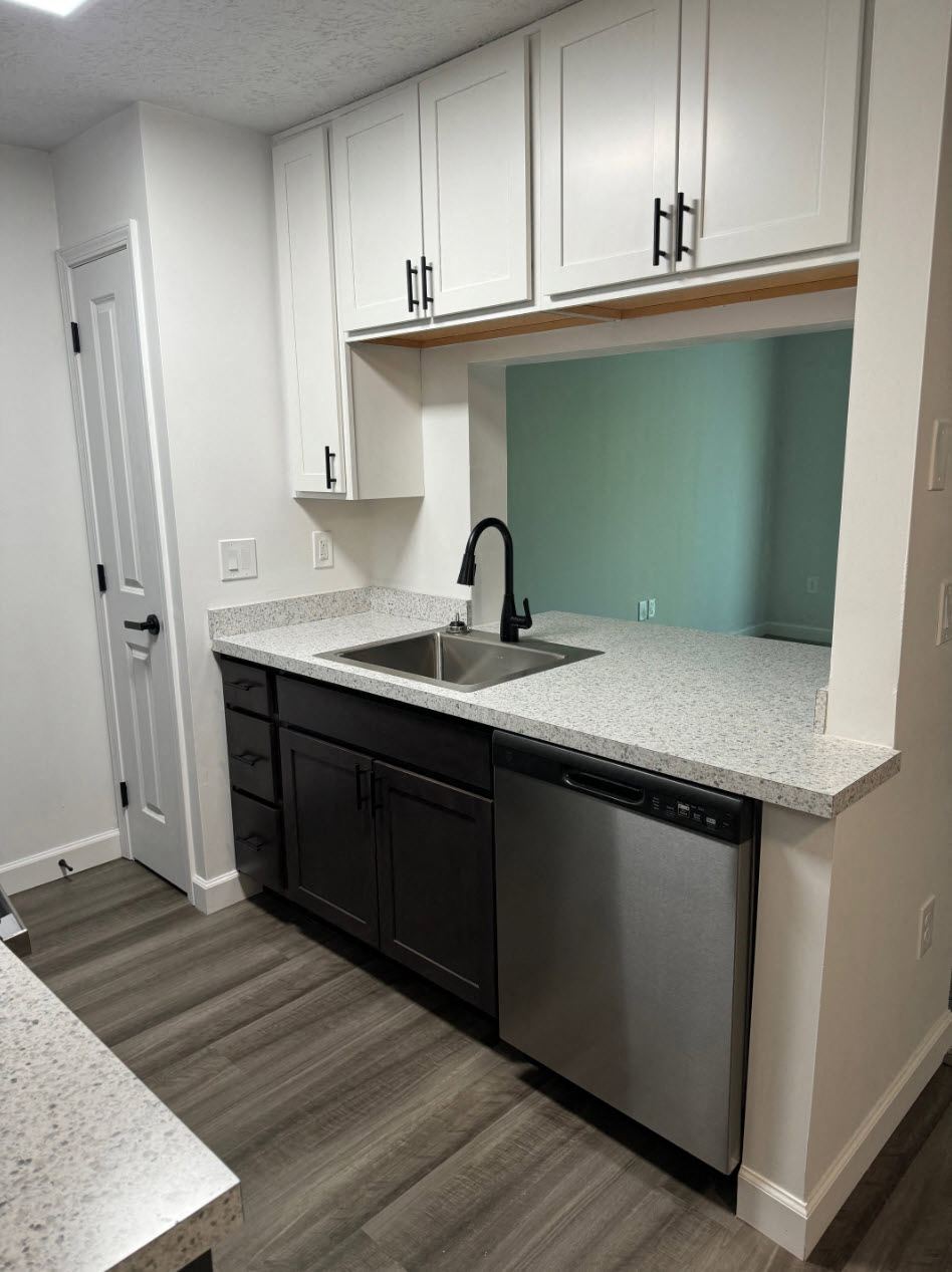 Hilltop Apartments Image 8