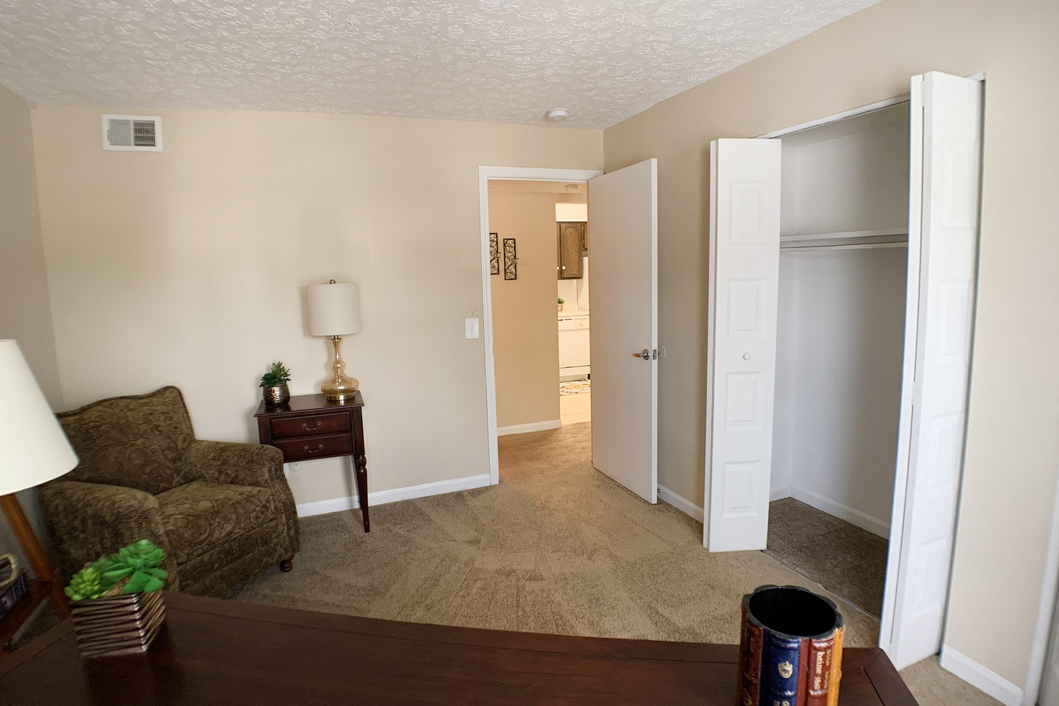 Knobs Pointe Apartments Image 38