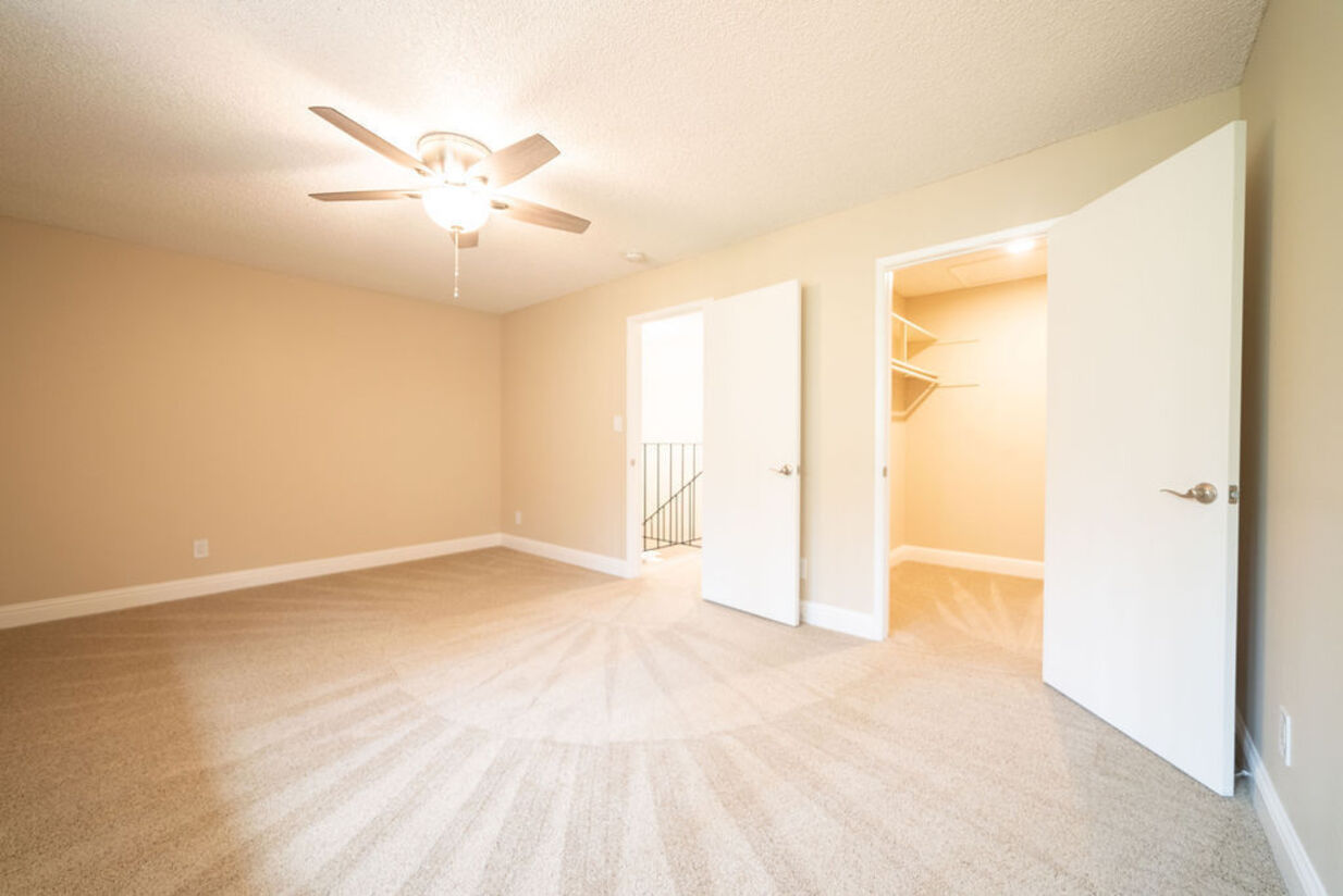 Roberts Lane Image 9