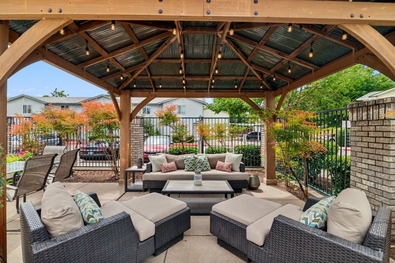 Jenna Village Apartments Image 15