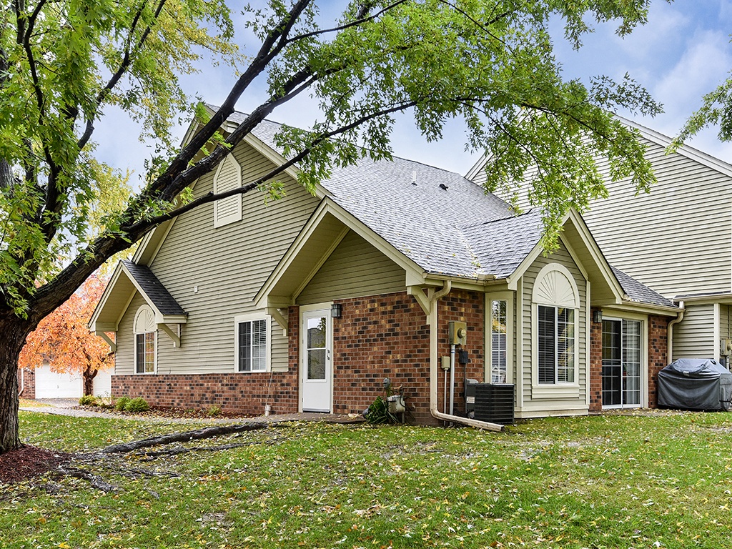 Birch Lake Townhomes Image 21