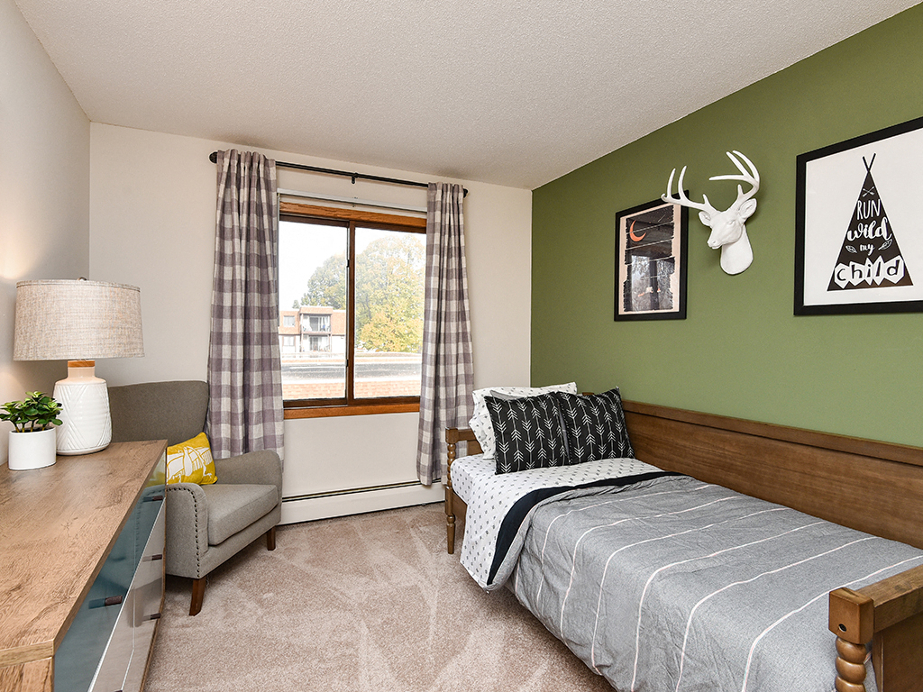 Lancaster Village Apartments Image 15