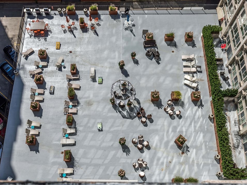 The Van Der Rohe Image 11