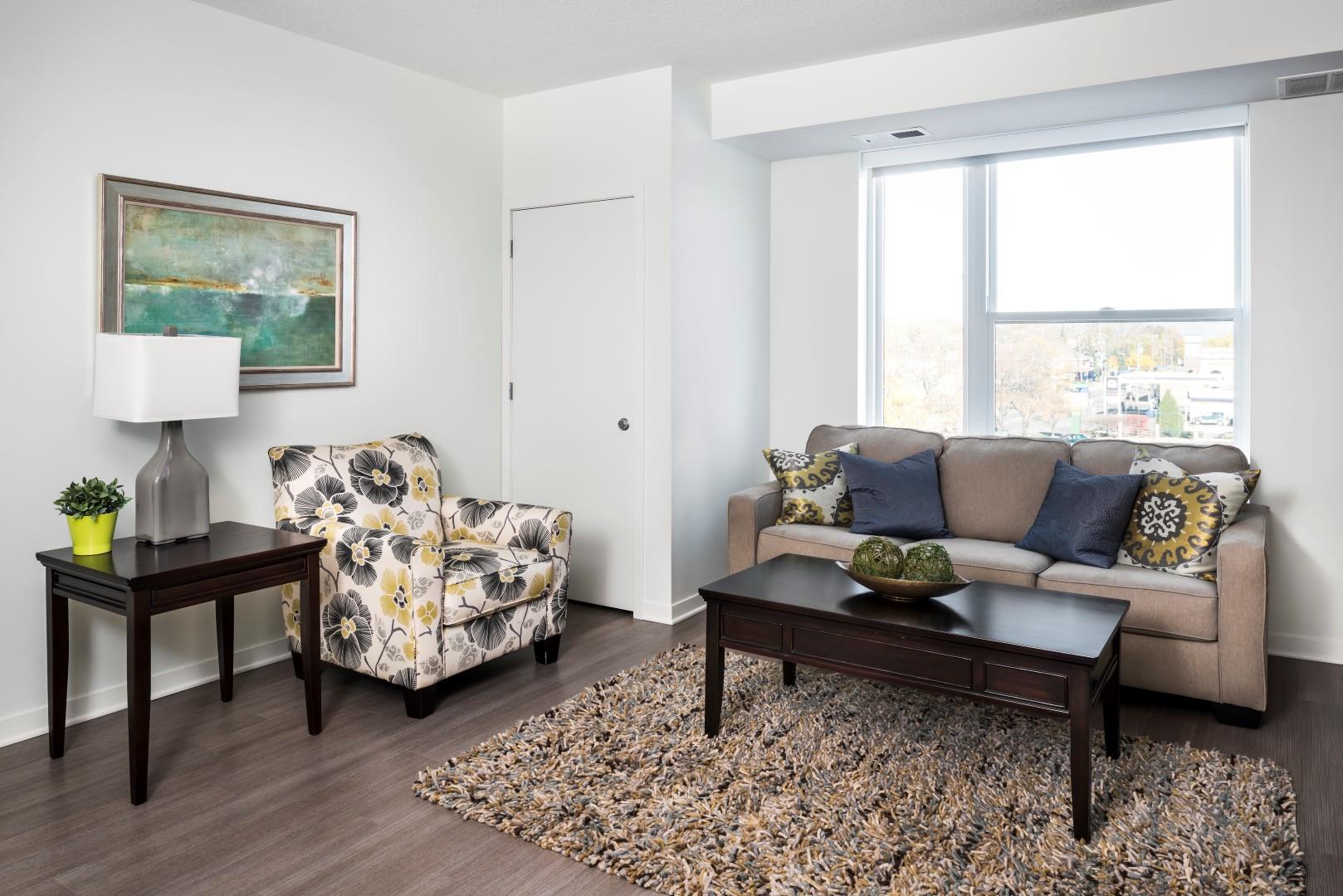 Elements of Linden Hills Image 14