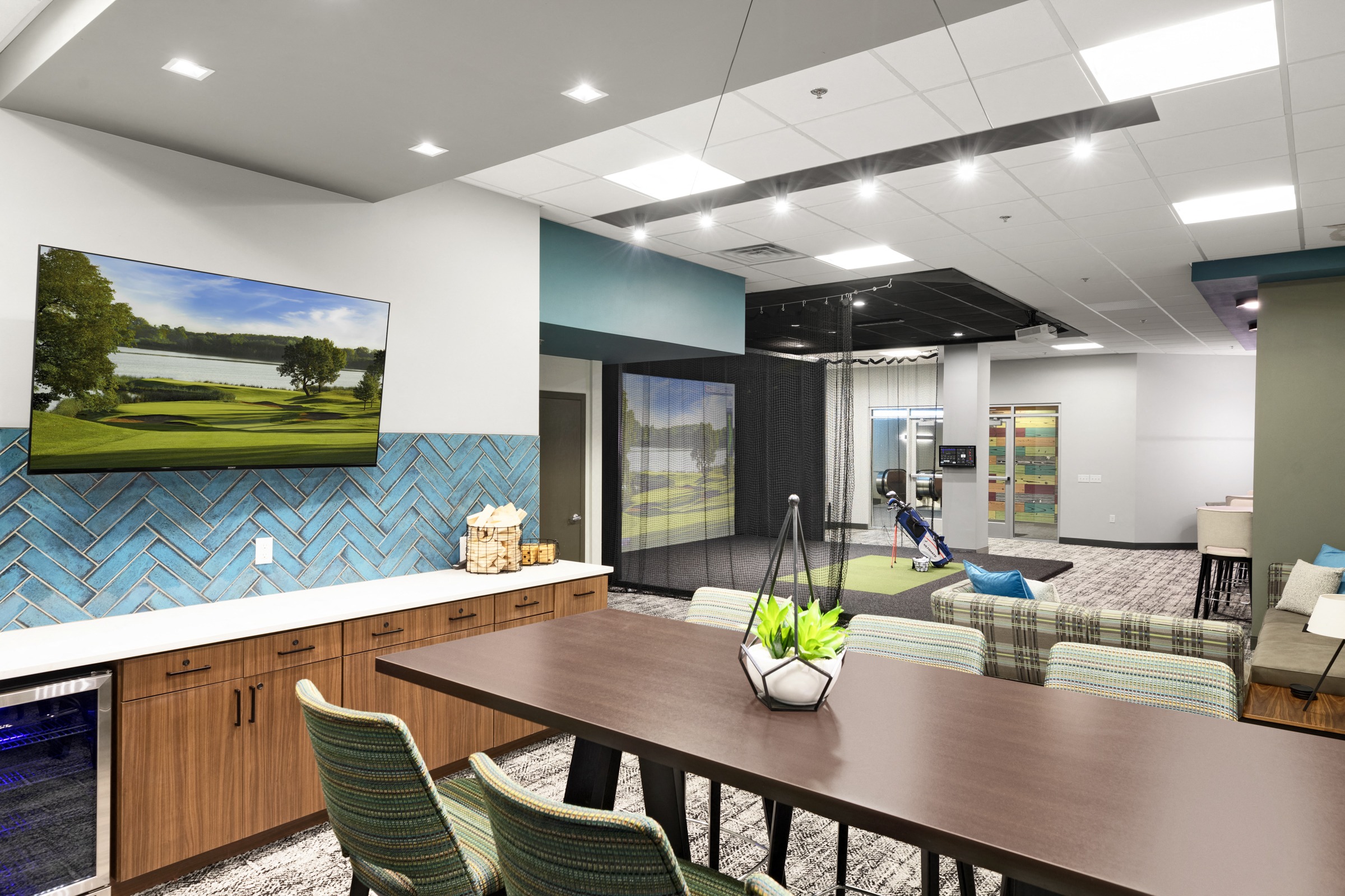 Kellogg Square Image 19