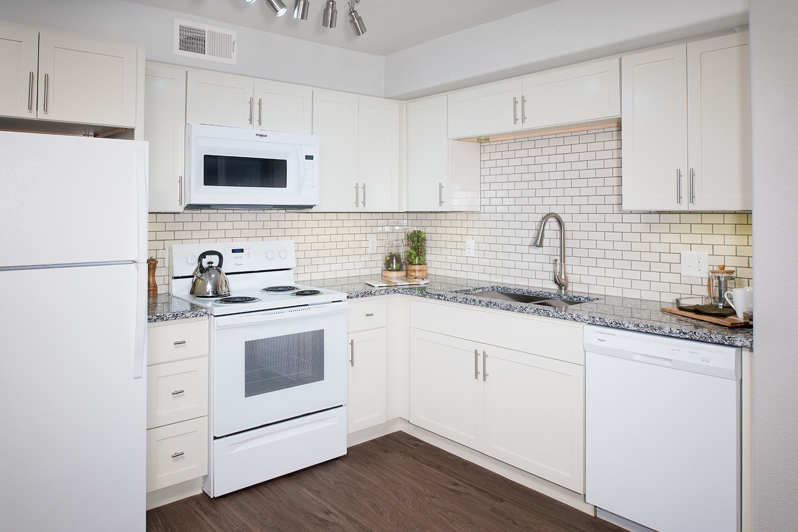 Court Senior Apartments Image 8