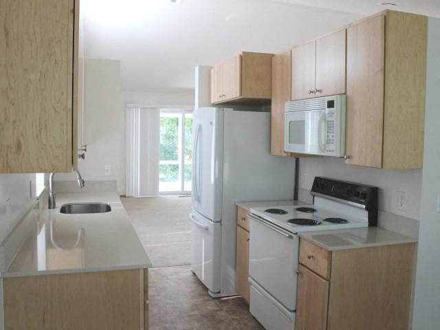 Hills of Eden Prairie Image 12