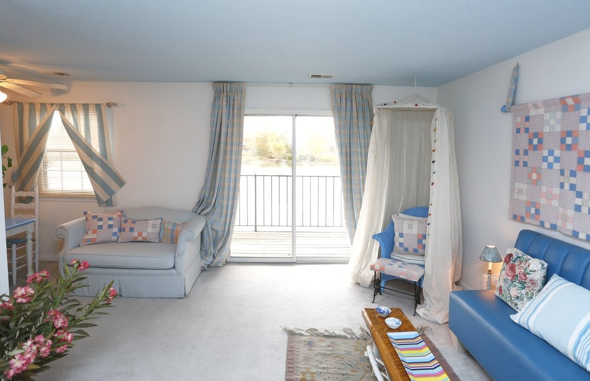 Eagle Creek Court Image 5