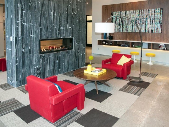 6th Street WIFI Lounge