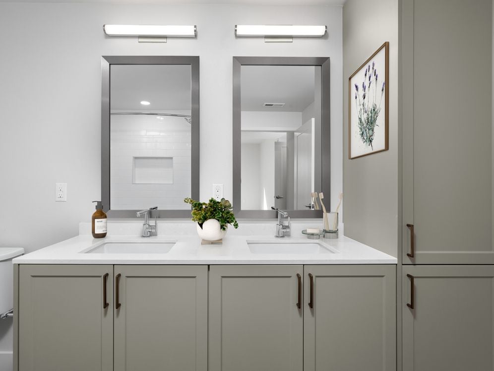 Building B Upgrade Design dual vanity bath