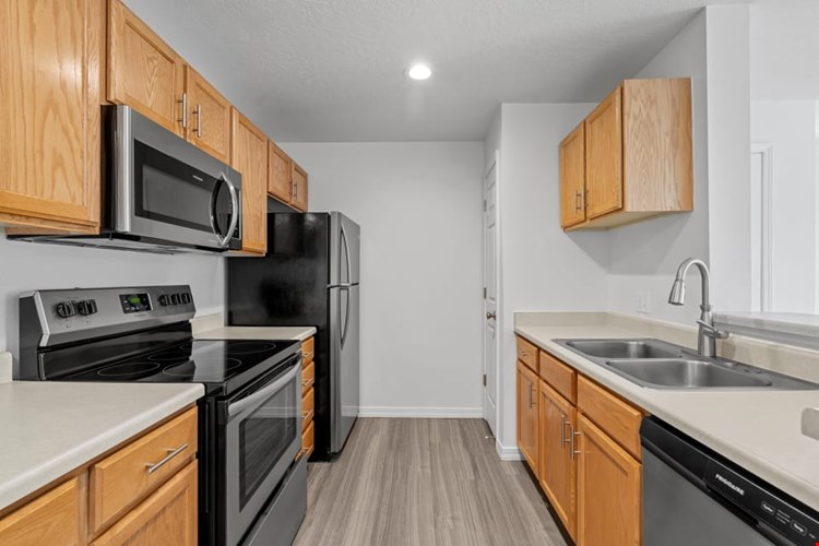 Eagles Landing Image 7