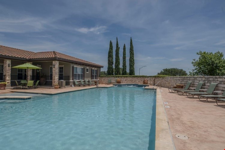 The Abbey at Stone Oak Image 17