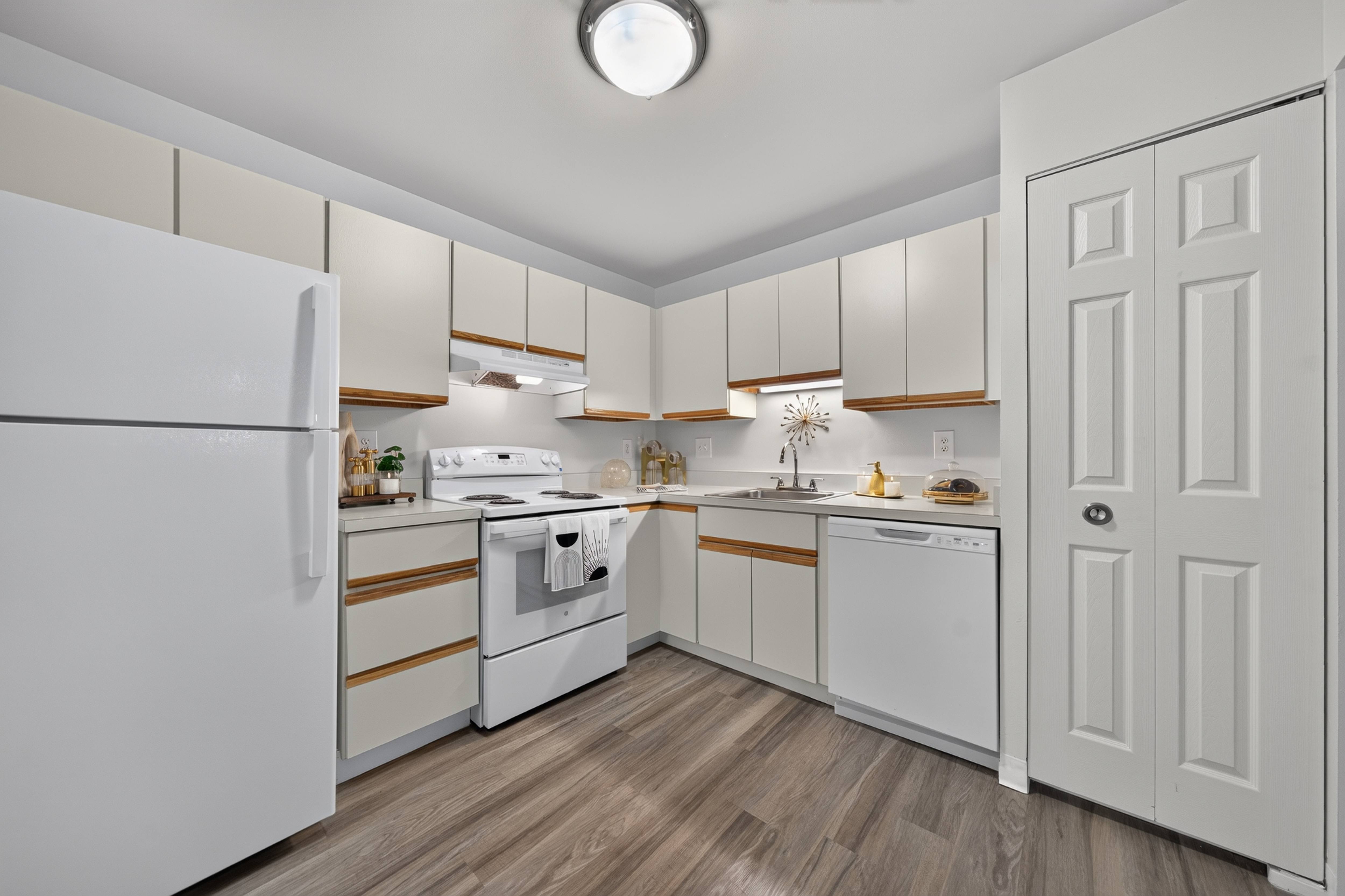 Cozy kitchen with ample storage at Park Lane Apartments in Southfield, MI.