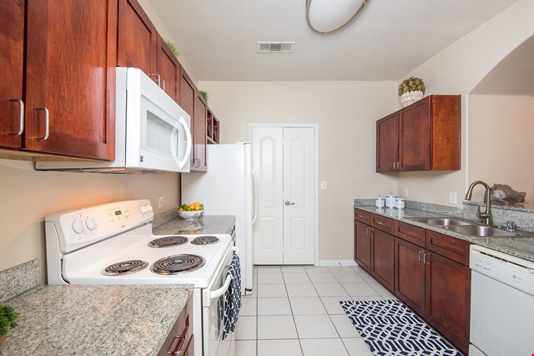 Chateau De Ville Image 2