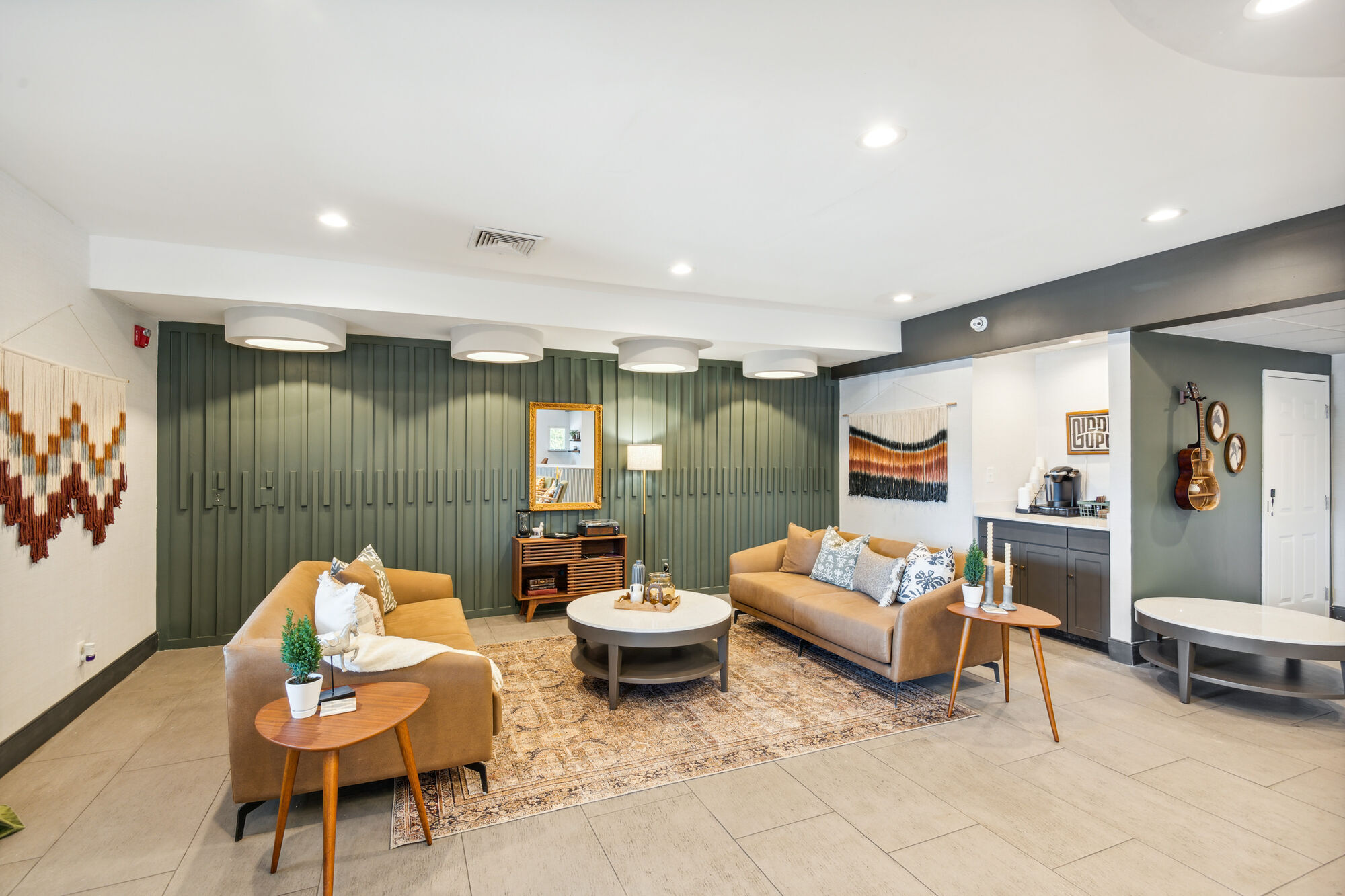 Atrium Flats Image 10