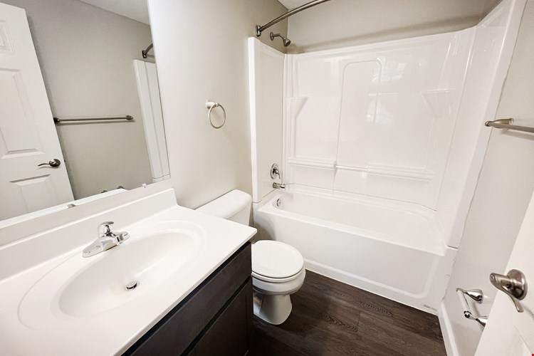 Woodhills Apartments Image 96