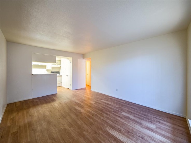 Canterbury Court Image 4