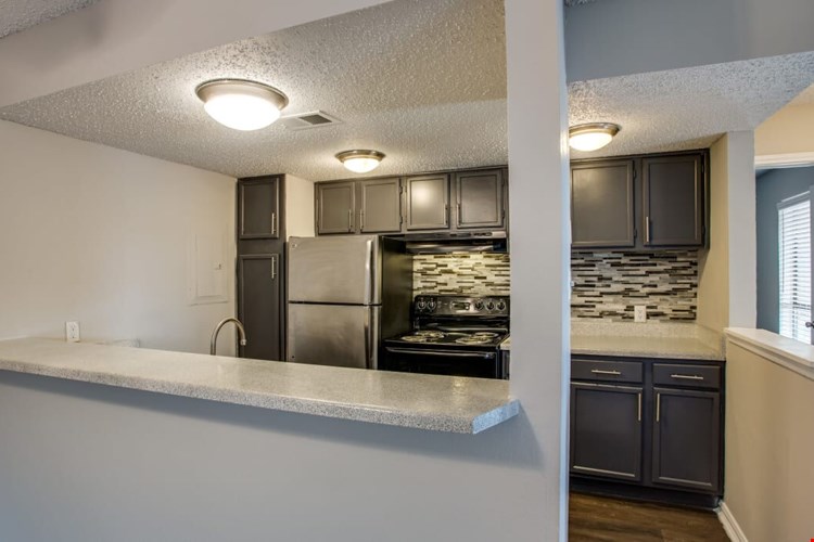 Decker Apartment Homes Image 7