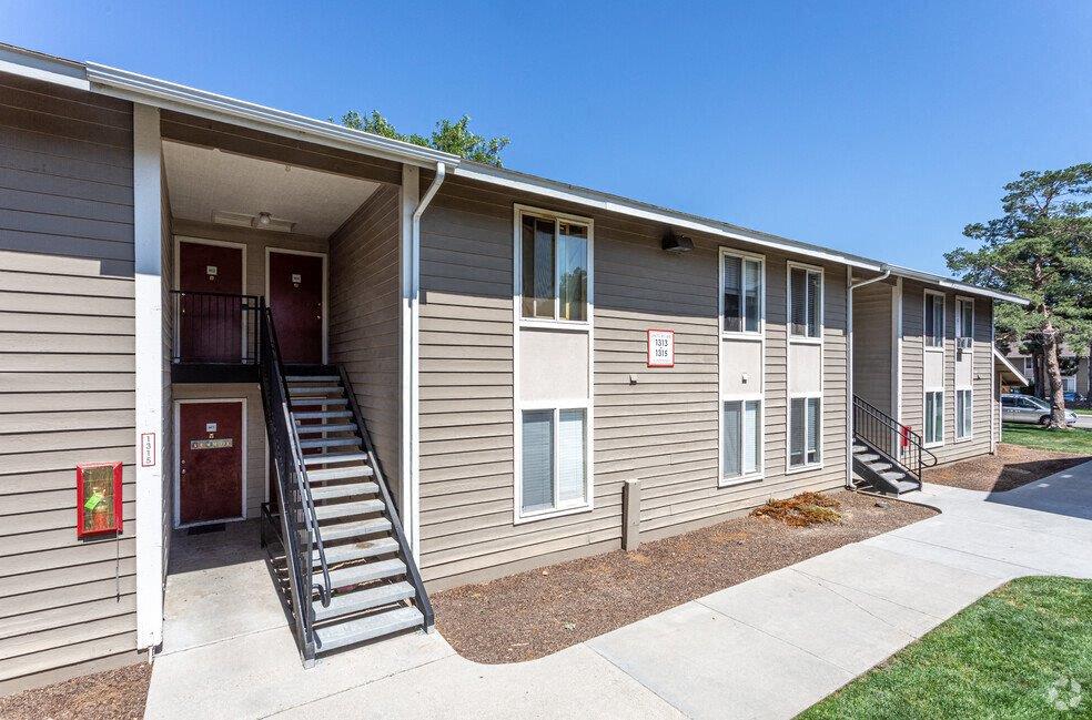 Central Pointe Image 14
