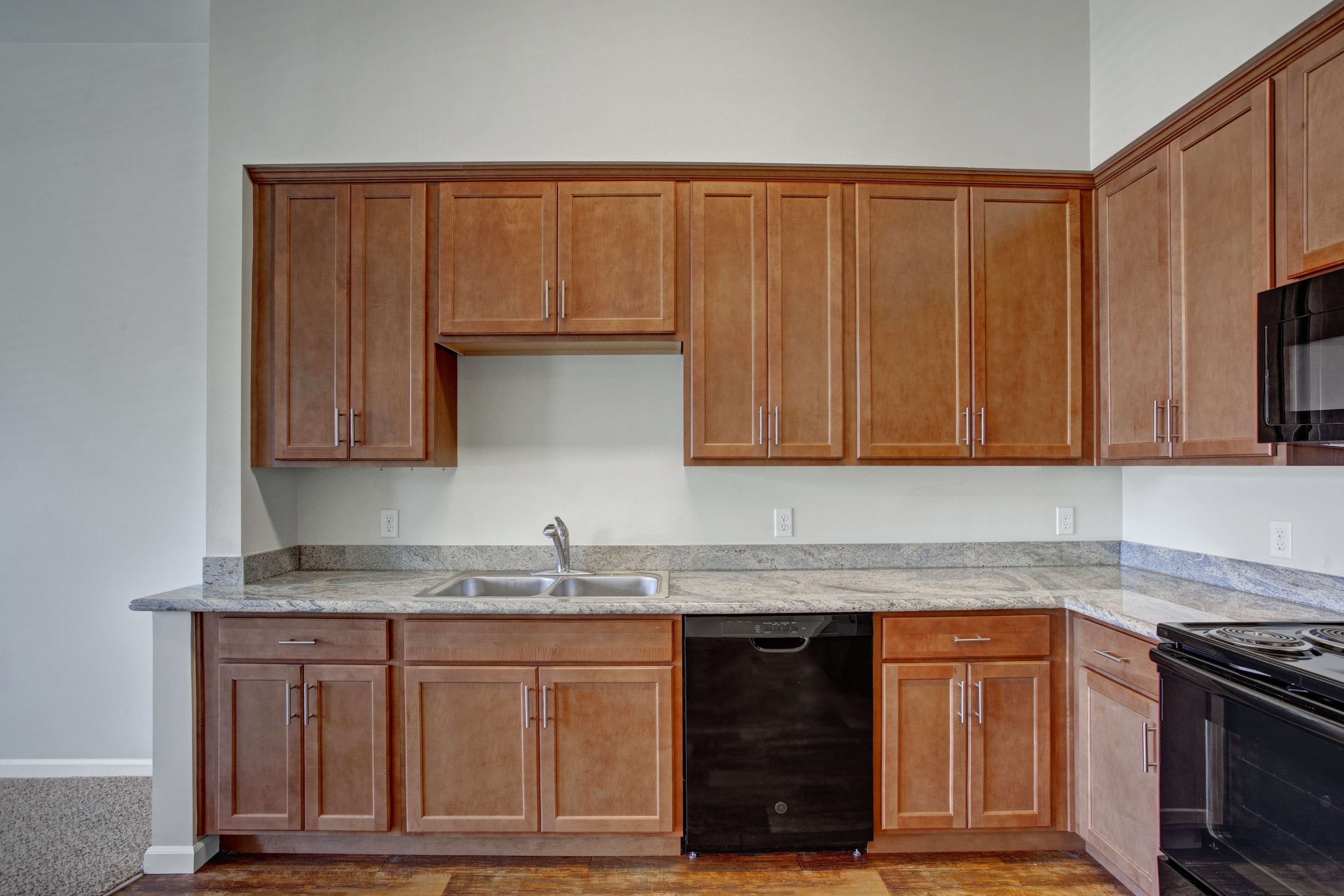600 Riverside Image 13