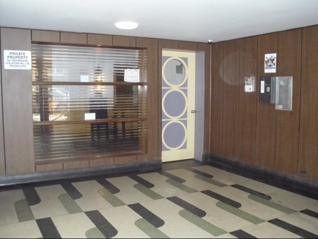 5337 S Hyde Park Boulevard Image 14