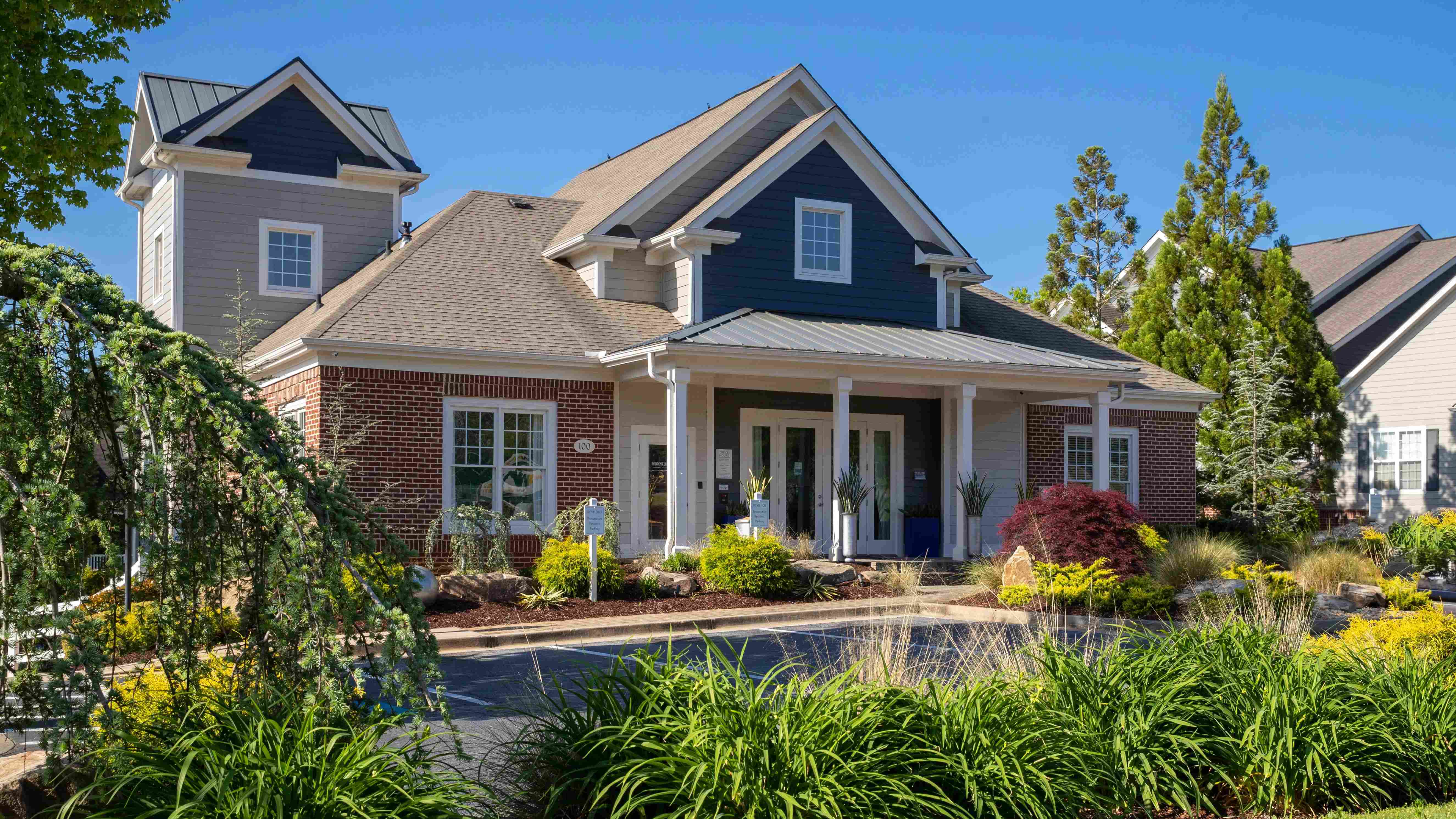 Your leasing journey starts here!