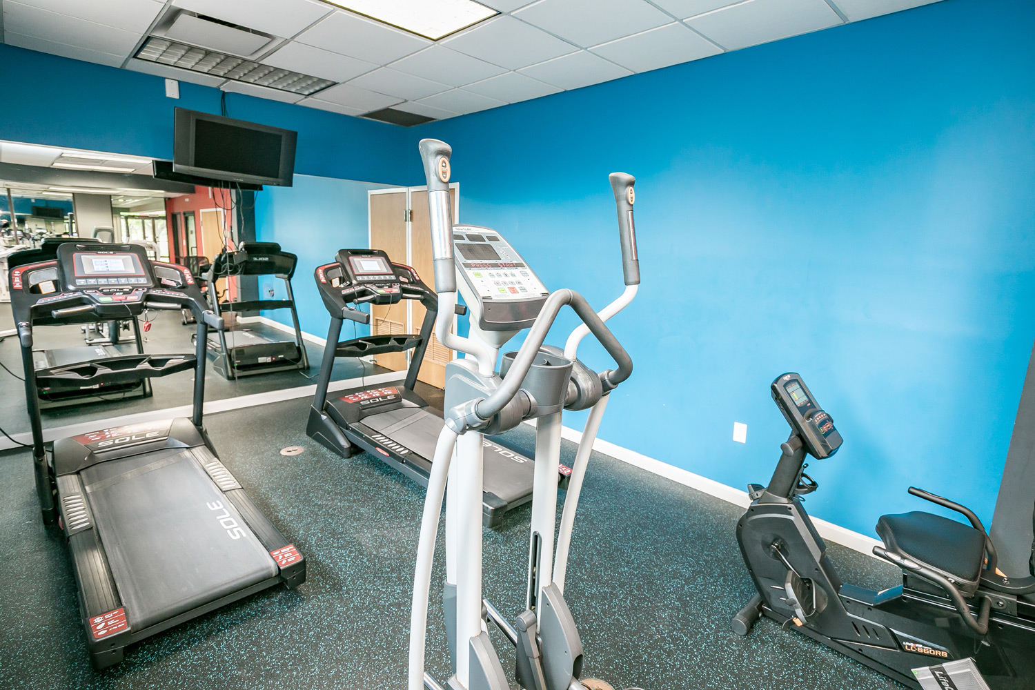 Regency Apartments Image 12