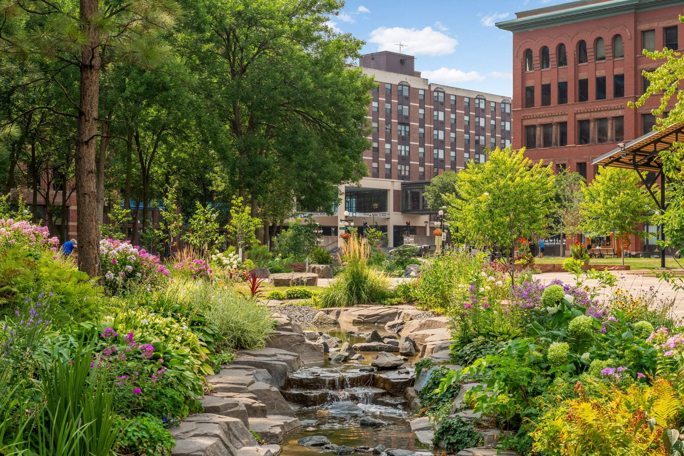 Mears Park Place Image 1