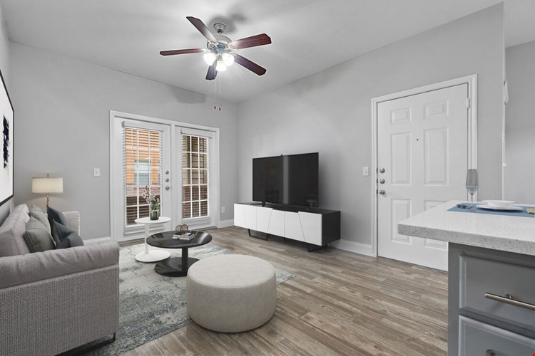 Larkin Apartment Homes Image 8