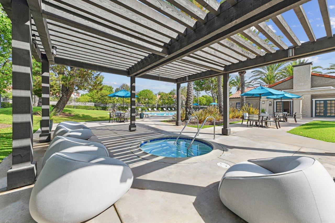 Hidden Hills Condominium Rentals Image 20