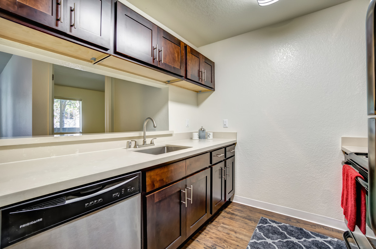 Serramonte Ridge Apartments Image 7