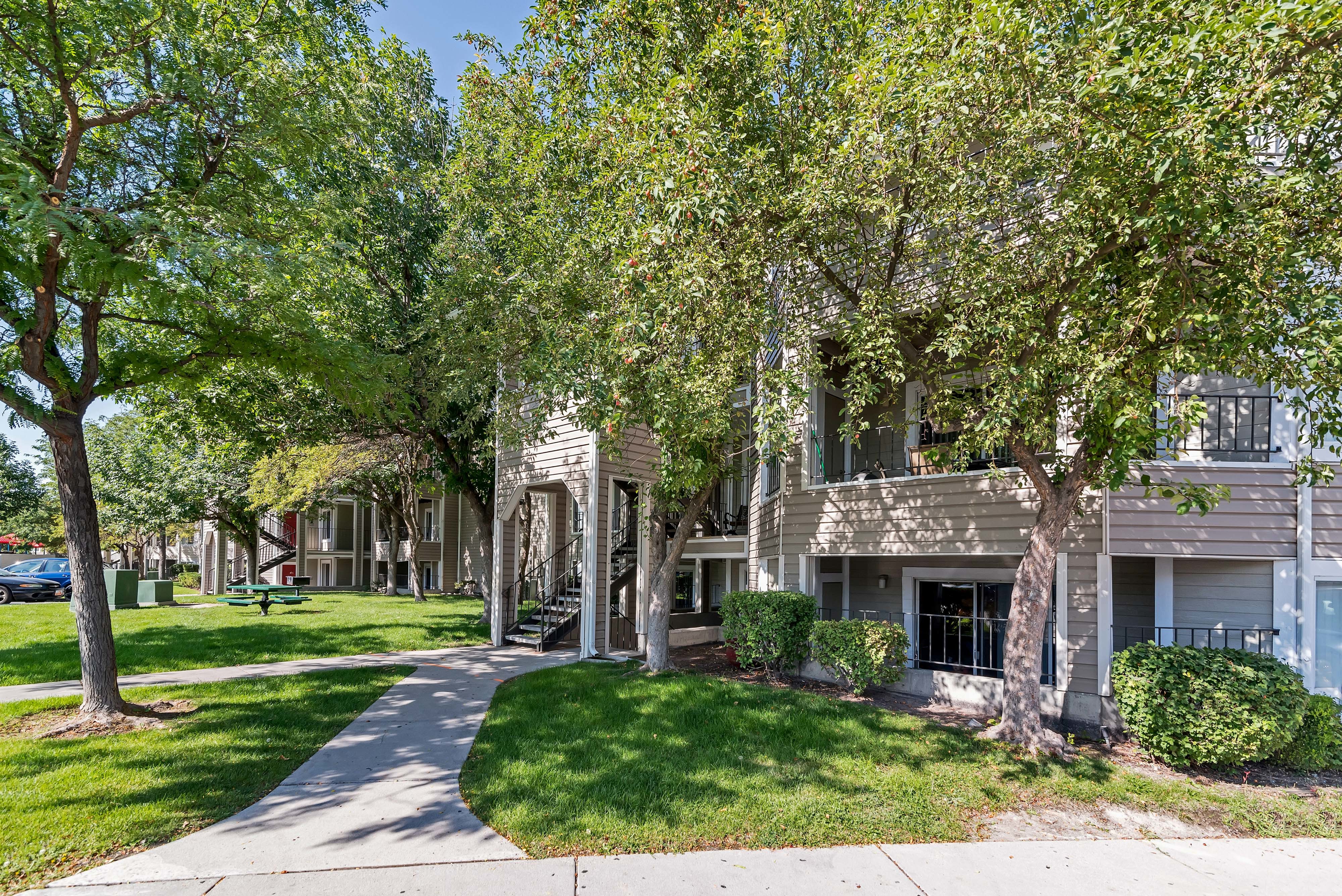 Seasons at Pebble Creek Apartment Homes Image 1