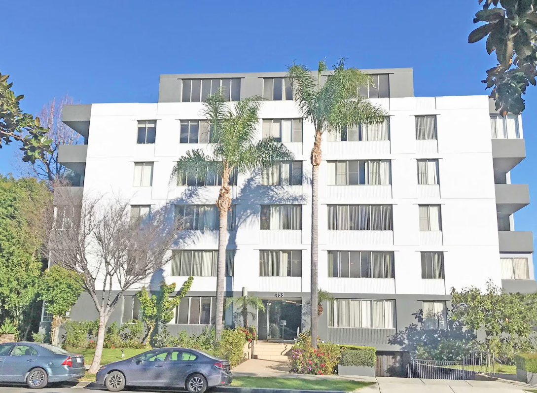 468 South Roxbury Image 1