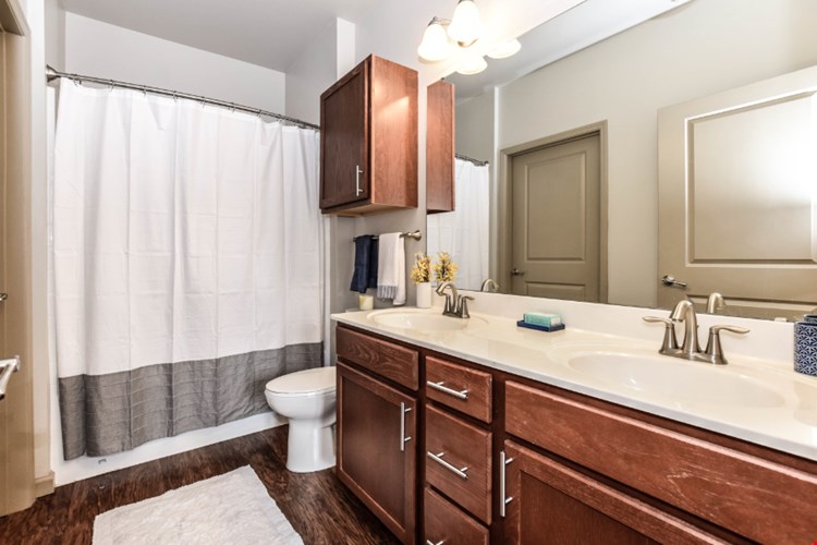 The Residences at the Streets of St Charles Image 18