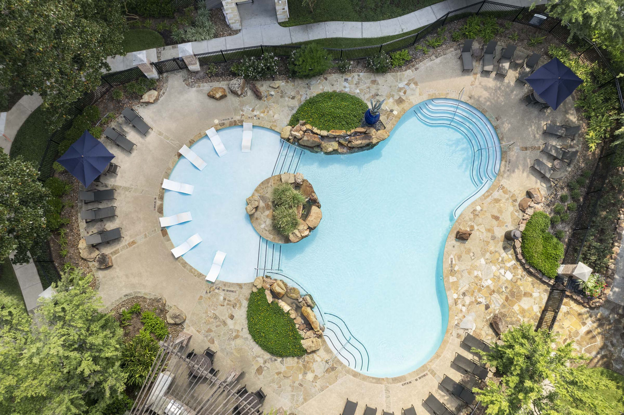 Camden Whispering Oaks Image 20