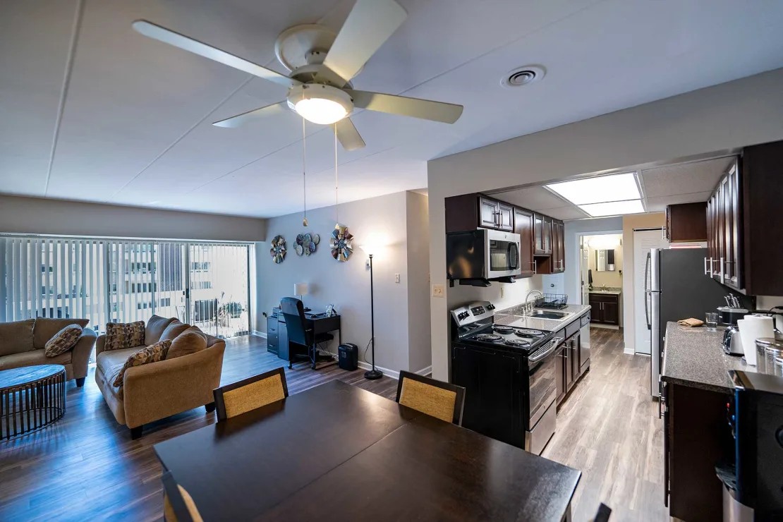 Laurel Village Apartments Image 11