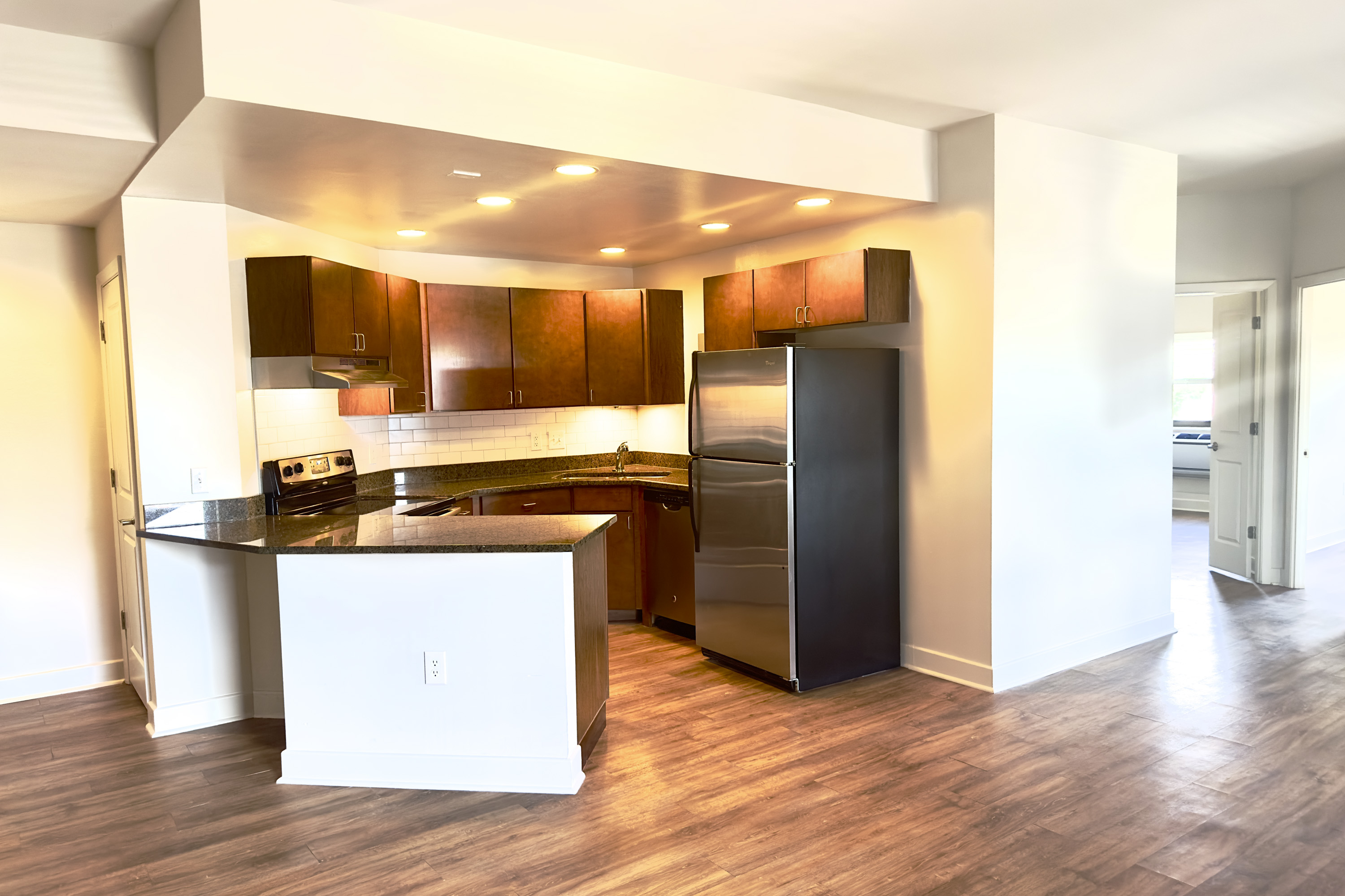 Edgar Apartments Image 5