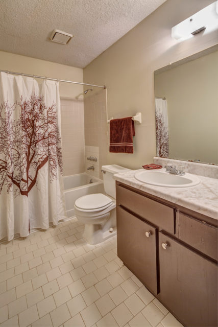 University Crossing Image 4