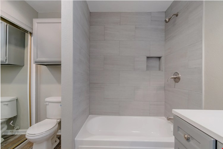 Fiona Apartment Homes Image 3