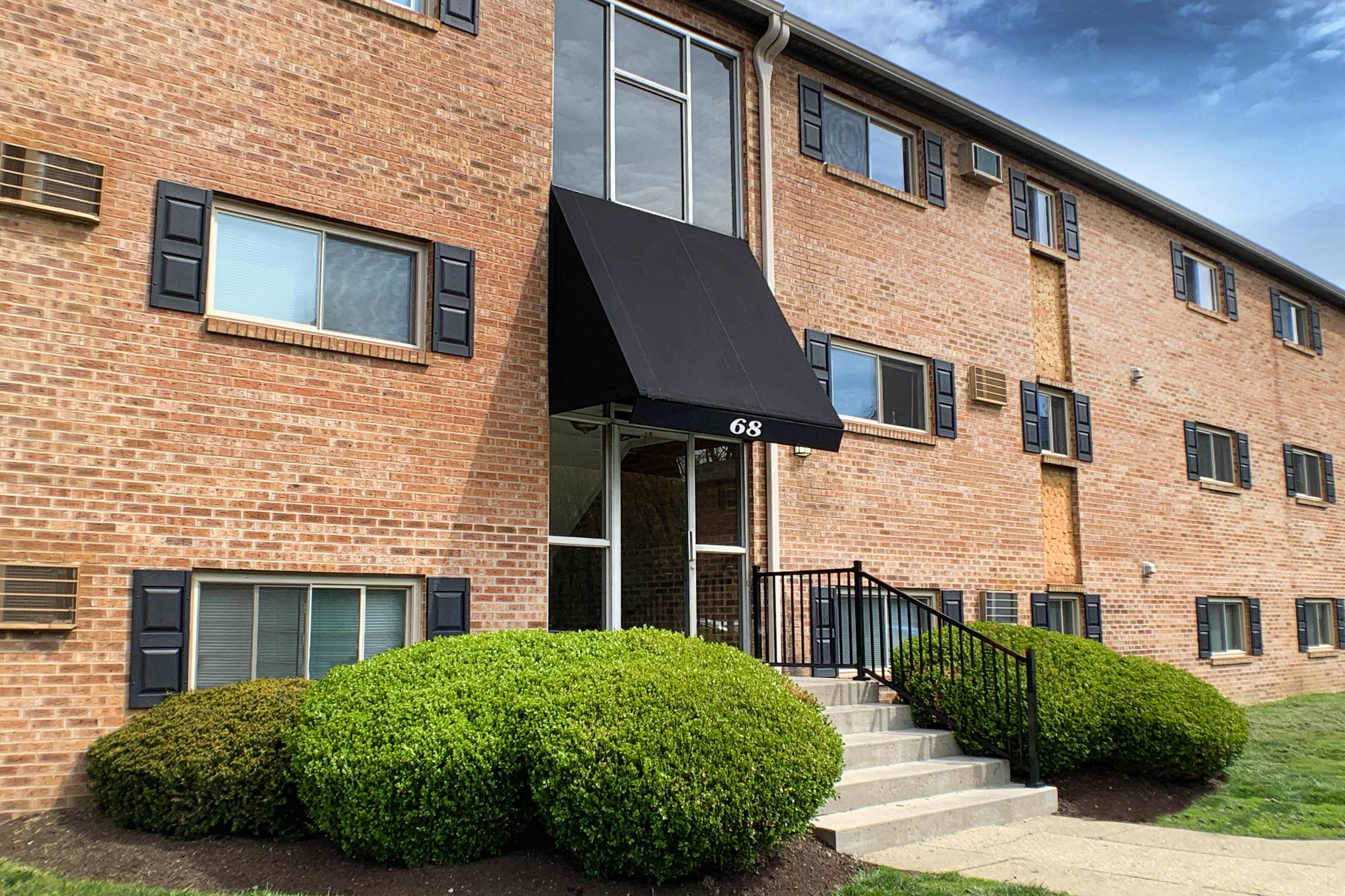 Crown Station Apartments Image 11