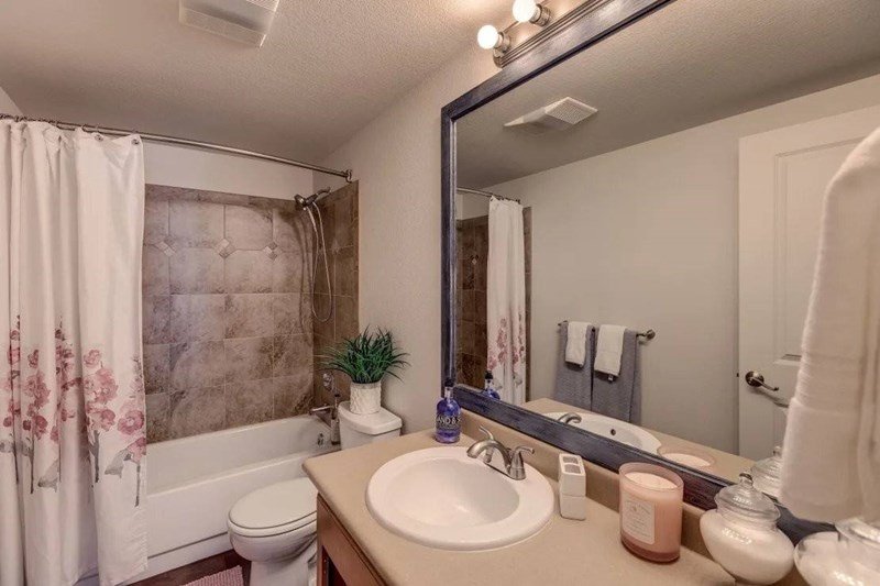 12 Central Square Image 21