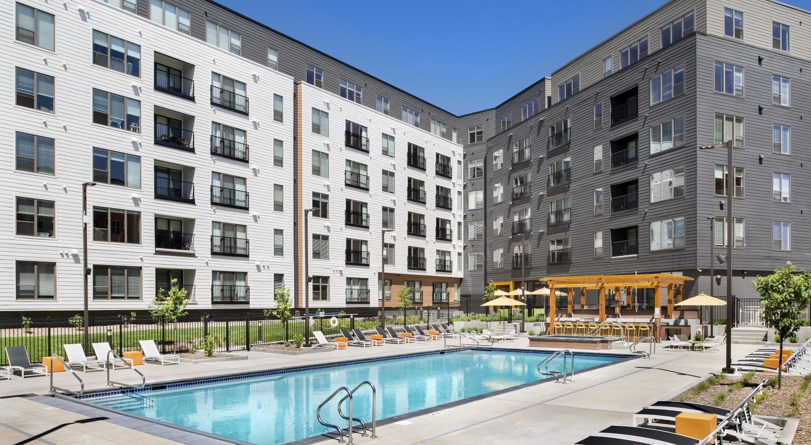 2700 University Image 2