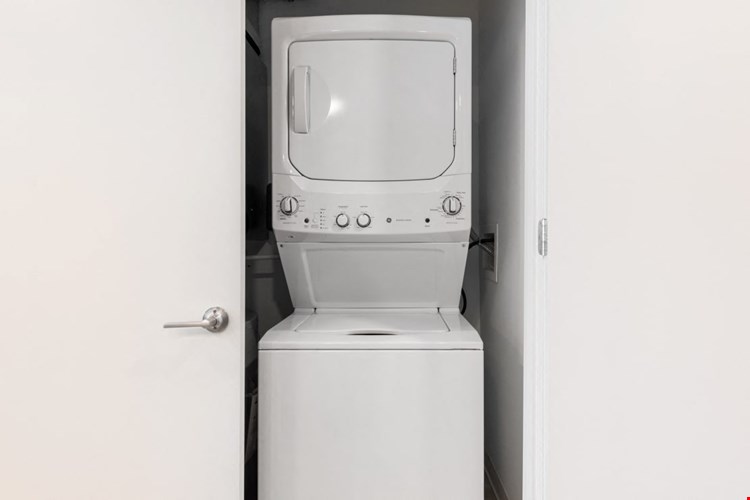 The Edwin on Grand Image 13