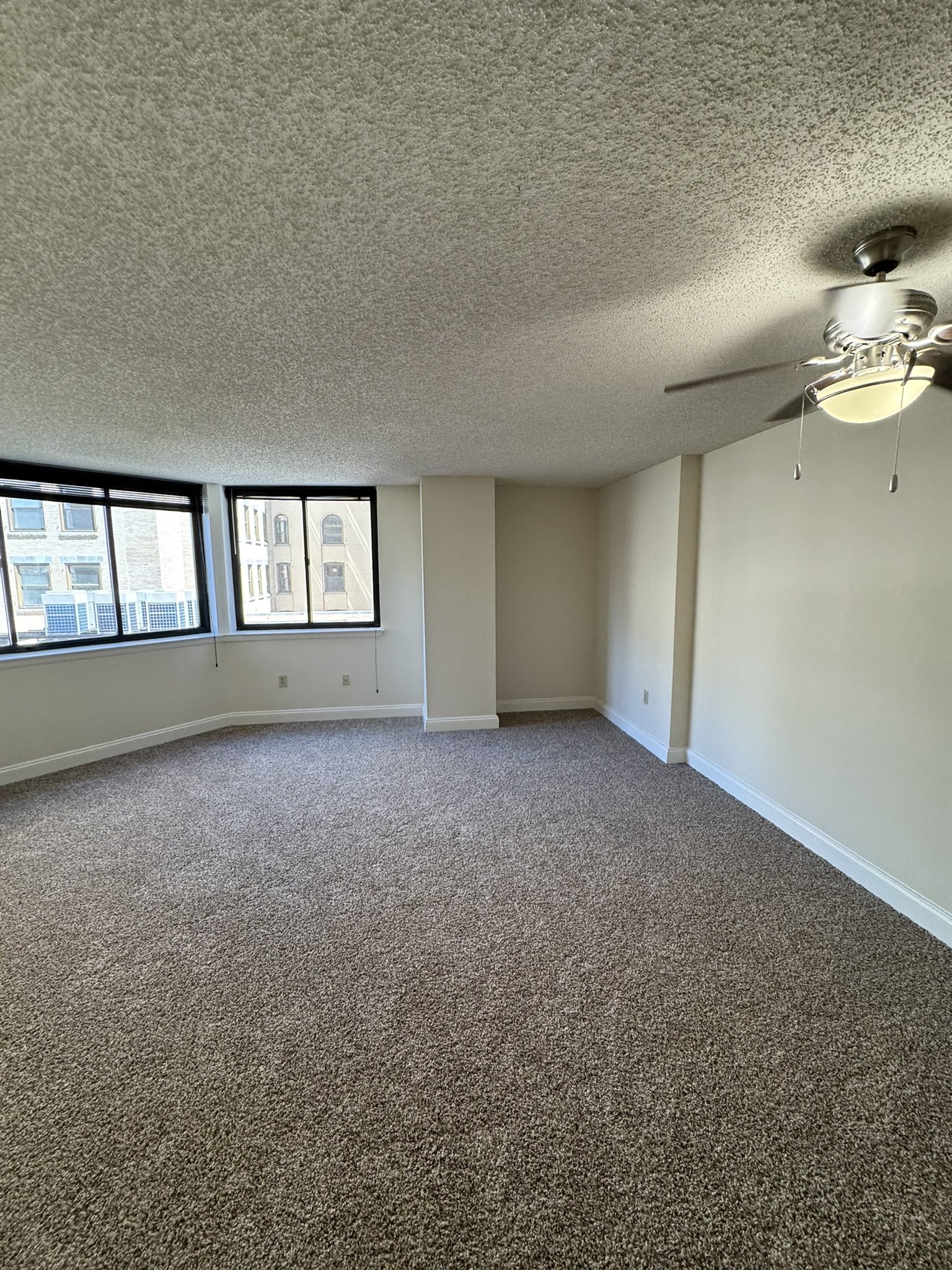 The Apartments at Charles Plaza Image 51