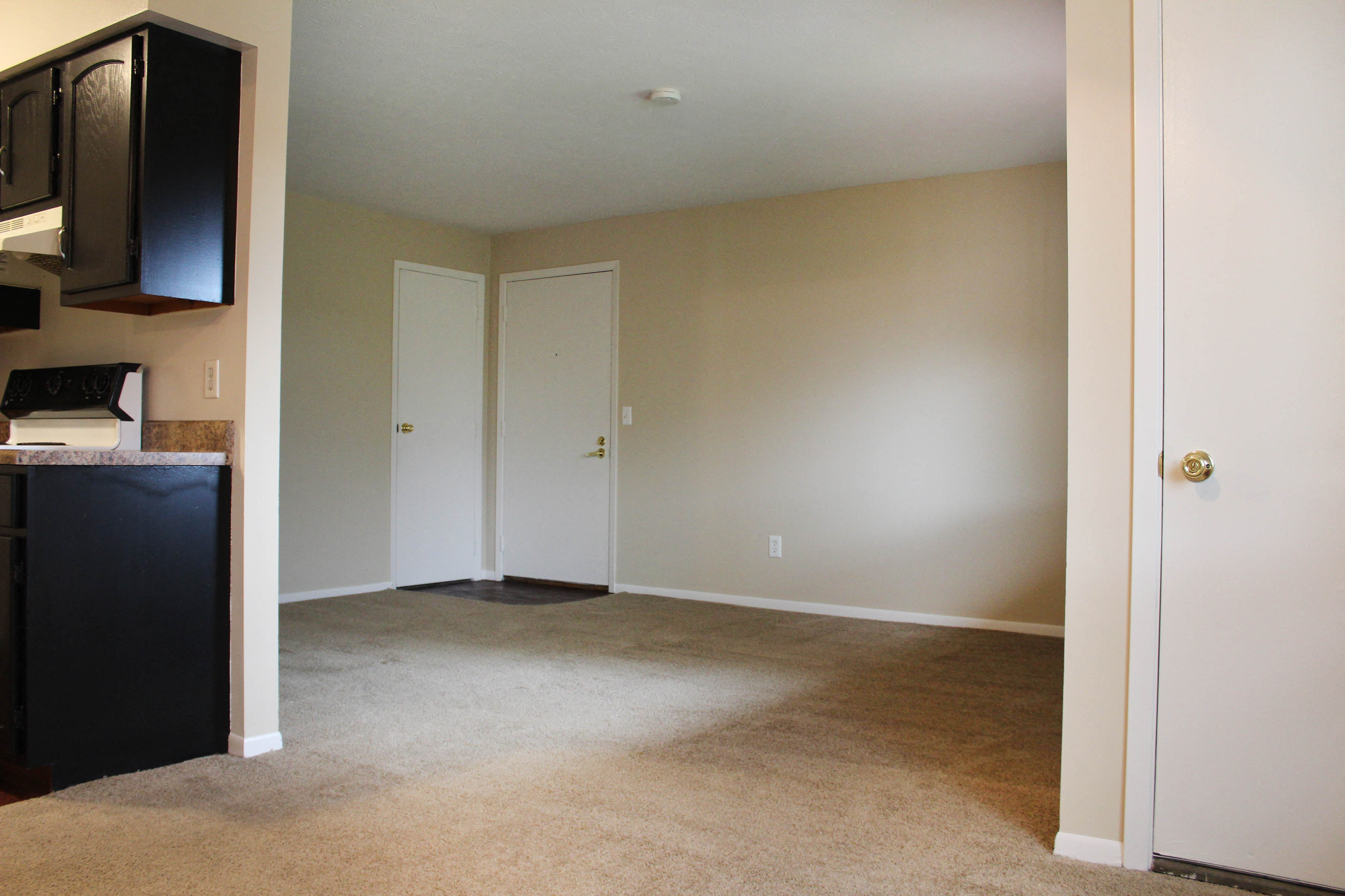 OLD Hunter Ridge Apartments Image 27