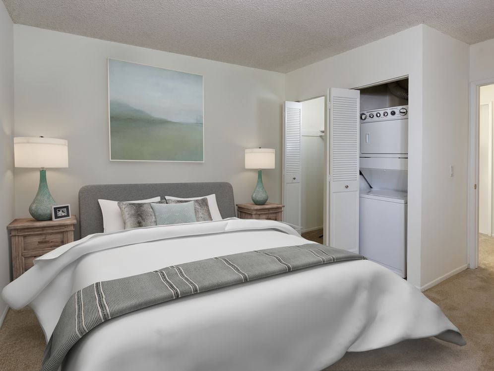 Classic bedroom and in-home washer/dryer