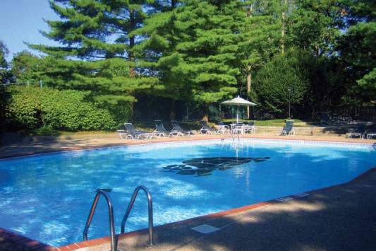 Village of Coldstream Image 24