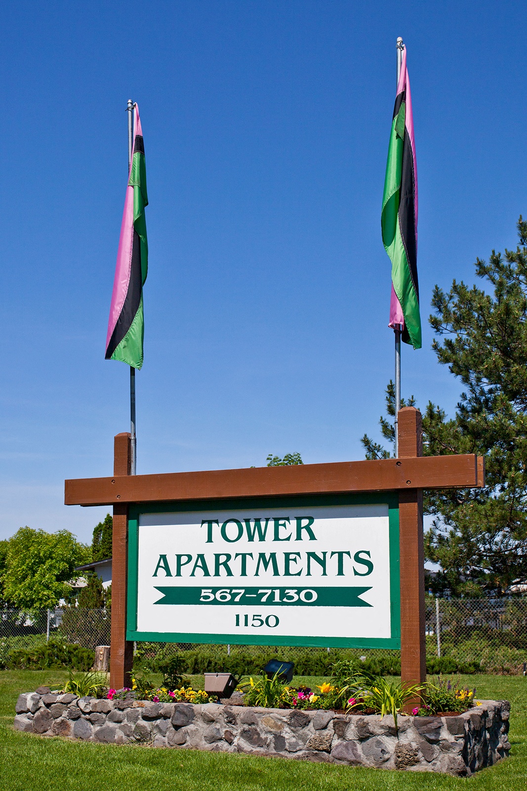 TowerApartments_Hermiston_OR_PropertySign