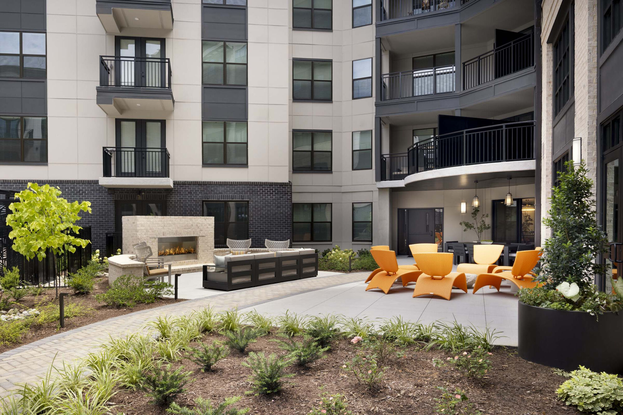 Camden Village District Image 40